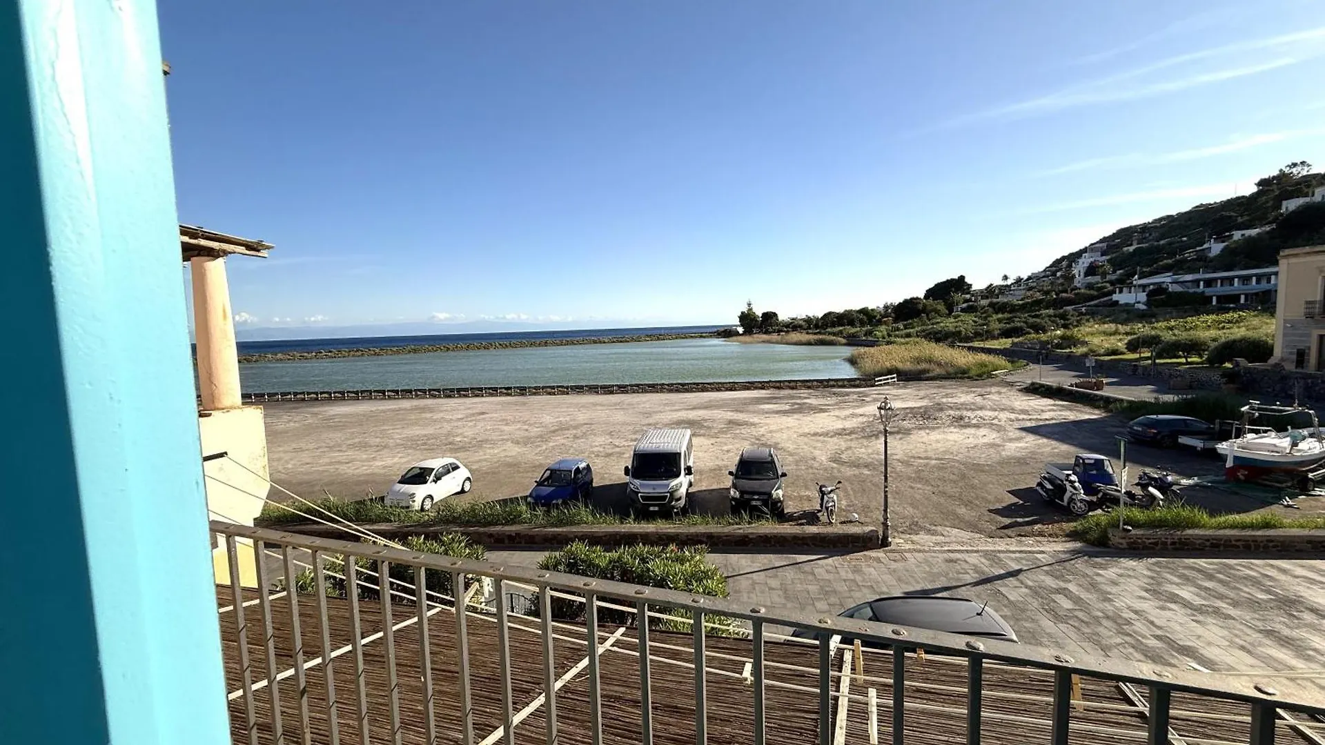 Casa Caraedo Sulla Spiaggia Isola Salina Lingua 0*,  Itália